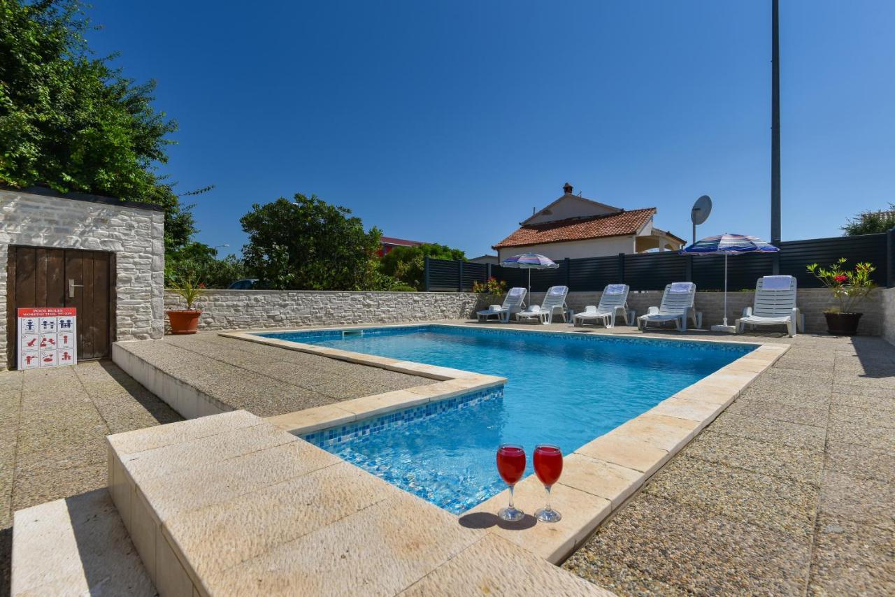 Apartments Krepo Vir Exterior photo